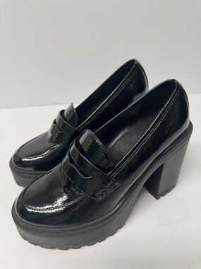Urban Outfitters Rosie Mary Black Platform Loafers Size 9